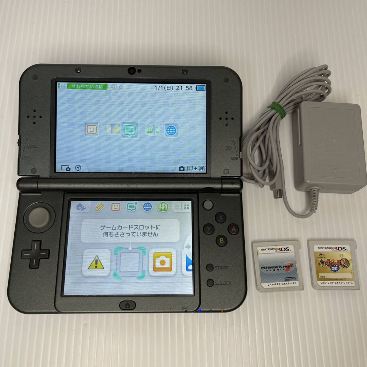 任天堂 Newニンテンドー3DS LL メタリックブラック 充電器付き 2 的