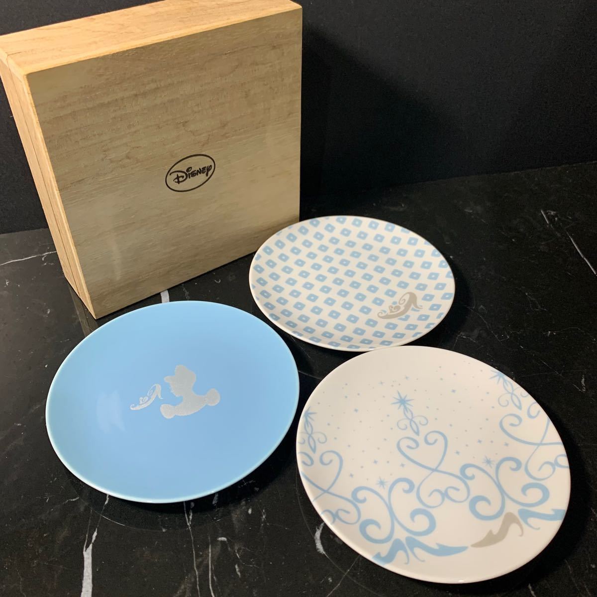 Disney シンデレラ 絵柄違い プレート 皿 小皿 中皿 取皿 陶器 食器 器 ディズニー ブルー ガラスの靴 日本製