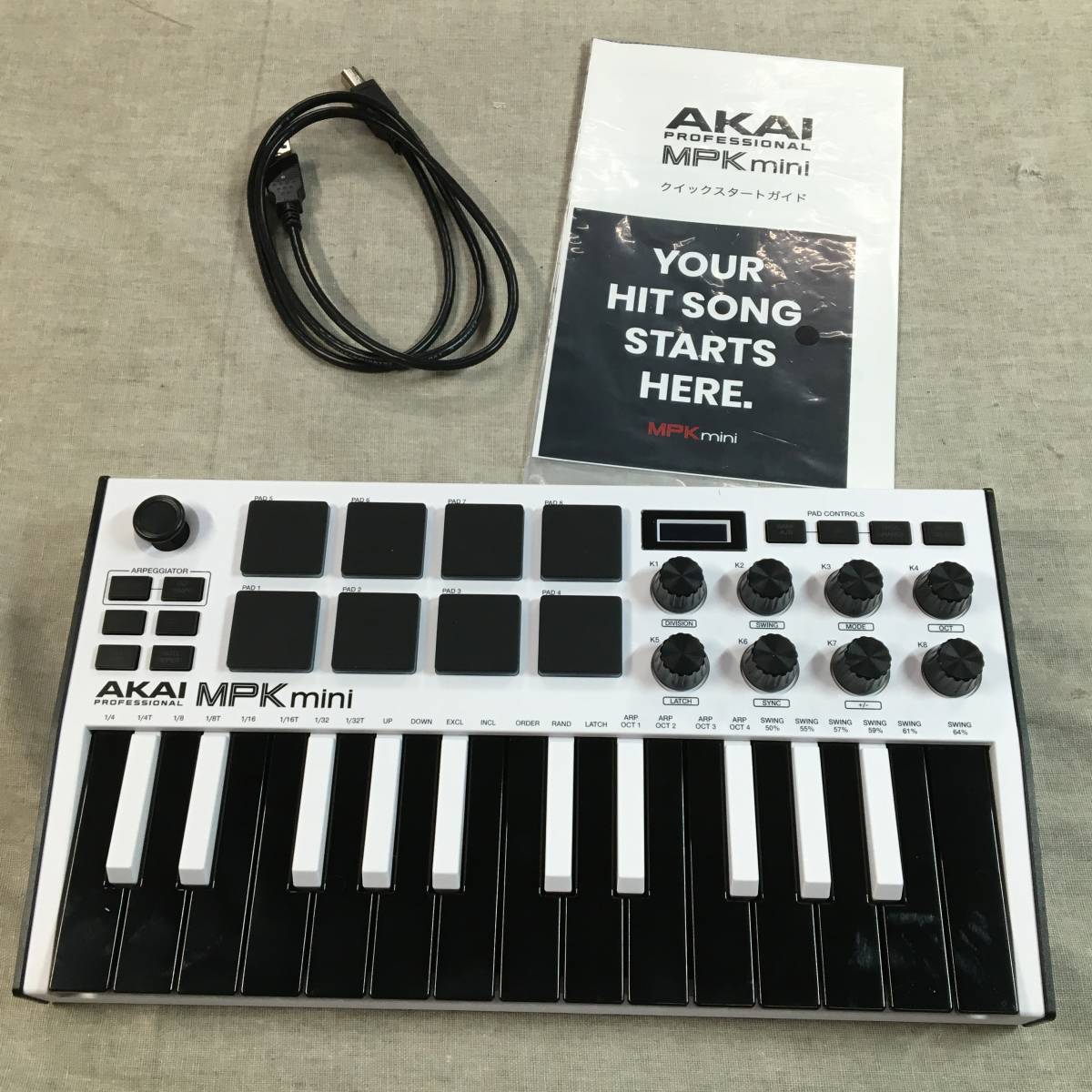 現状品 Akai Pro MIDIキーボード 25鍵USB ベロシティ対応8パッド MPK