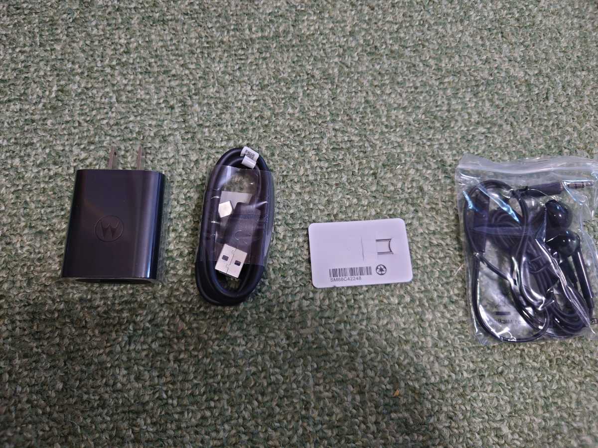 モトローラ Moto g100 付属品あり ケース付き Motorola モトローラ Moto g100 付属品あり ケース付き Motorola
