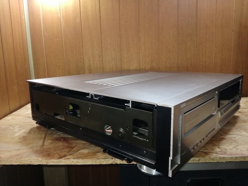 ☆YAMAHA CDX-2000 CDX2000 CDプレーヤー ヤマハ 現状・ジャンク ☆YAMAHA CDX-2000 CDX2000 CDプレーヤー ヤマハ 現状・ジャンク