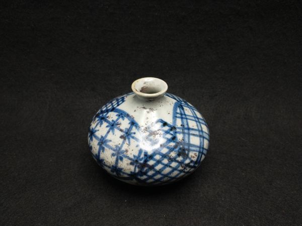 驚きの値段 花瓶 陶器 幅11cm 高さ8cm インテリア 一輪挿し