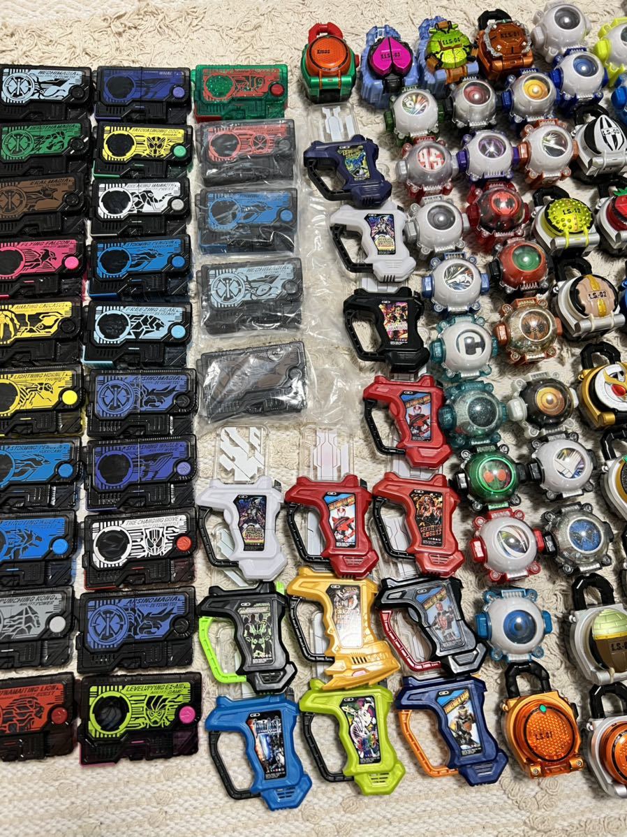仮面ライダーゼロワン プログライズキー 仮面ライダーエグゼイド