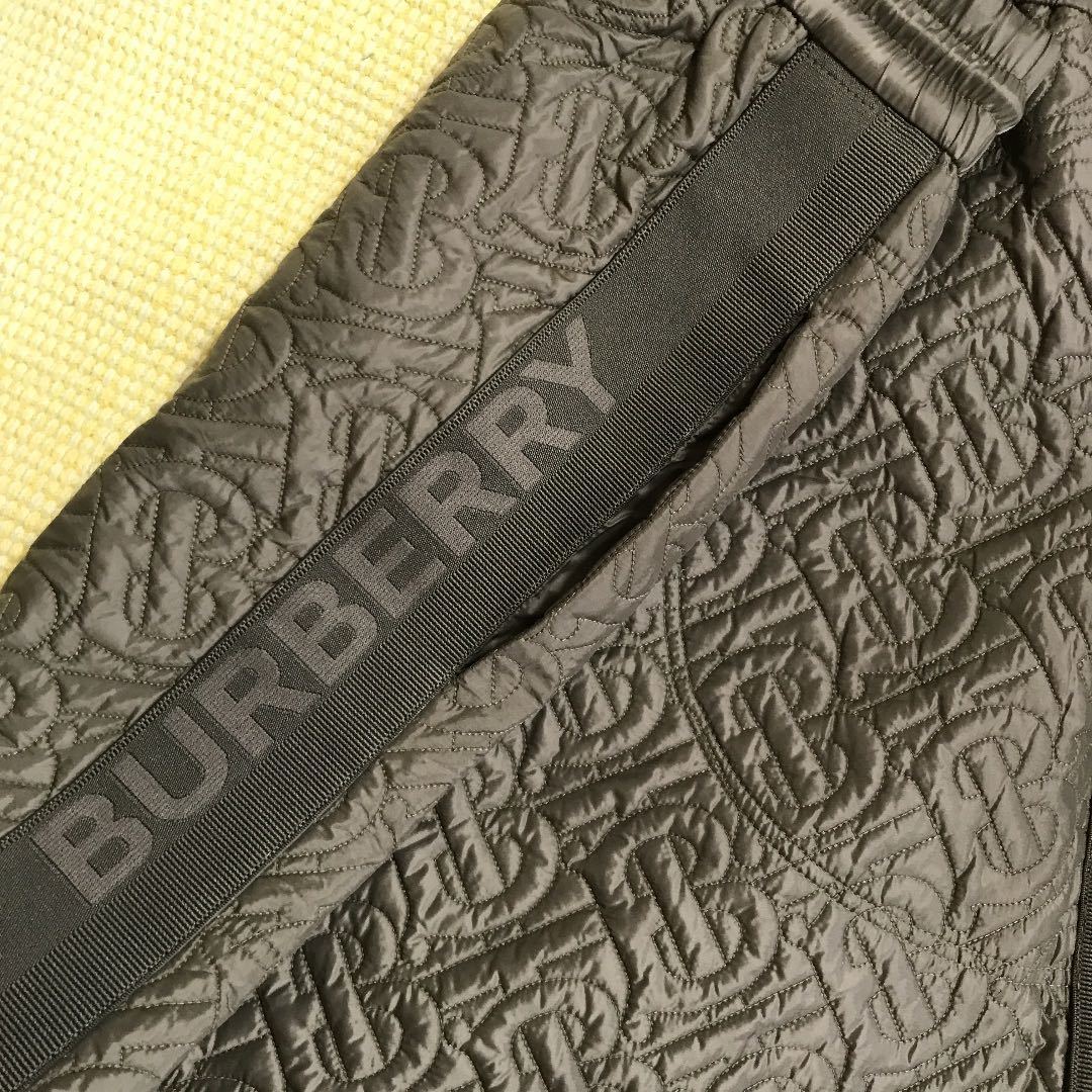 送料無料　大人気　Burberry バーバリー　レディース キルティング　モノグラム　カーキ　サイズ14Y 164cm Mサイズ相応 サイドロゴ 10