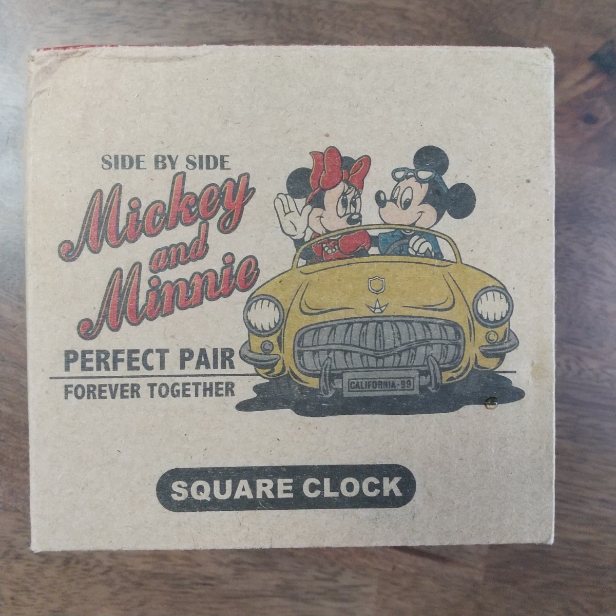 Disney ミッキー&ミニー アメリカンスタイル スクエアロック 目覚まし時計
