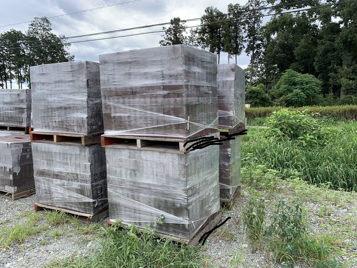 敷きレンガ1 パレット13平米セット お引き取り限定 造園用工具、資材 敷きレンガ1 パレット13平米セット お引き取り限定 造園用工具、資材