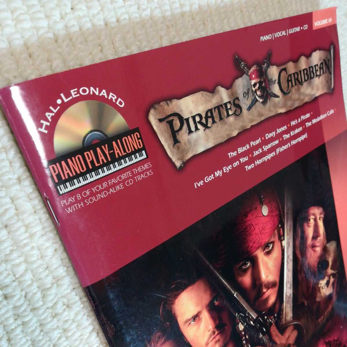 パイレーツオブカリビアン ピアノヴォーカルギター 輸入楽譜 CD付 PIRATES Of CARIBBEAN _画像3