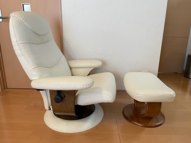 ☆中古☆karimoku カリモク リクライニングチェア オットマン付 RT4320