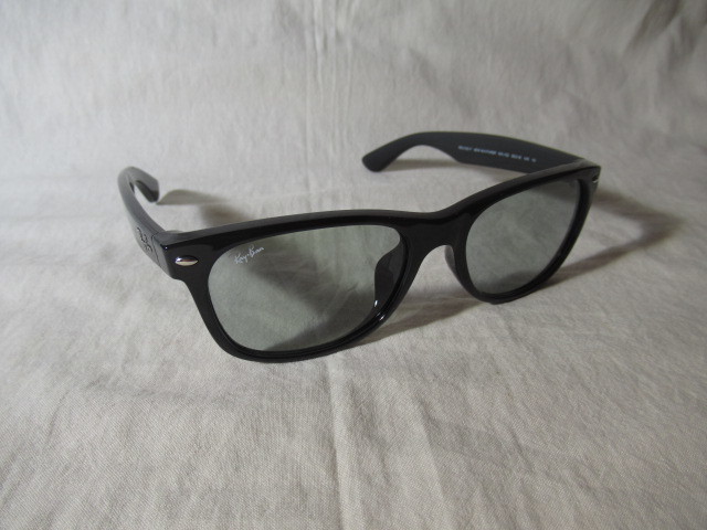 RayBan　NEW WAYFARER　サングラス　新品　レイバン　ニューウェイファーラー　薄グリーンレンズ　RB-2132-F　601/52_画像2