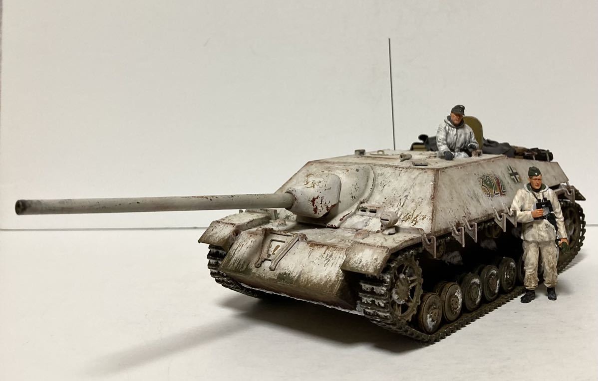 ☆完成品☆ タミヤ 1/35 Ⅳ号駆逐戦車/70(V) ラング 冬季迷彩 w/戦車兵