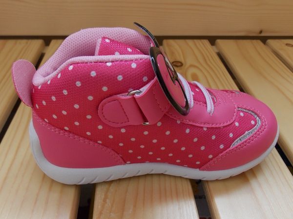 { great special price sale!!} Taiwan * prompt decision! Hello Kitty large ribbon. baby sneakers shoes 13.0cm![ last 1 pair!!]