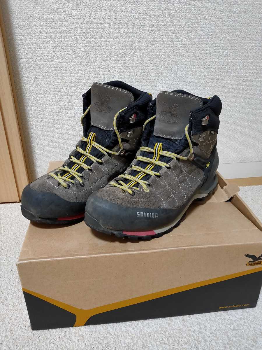 SALEWA　MTN TRAINER MID GTX サレワ トレッキングシューズ