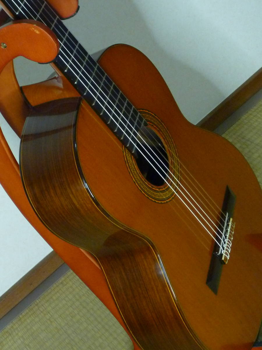 中出阪蔵 クラシックギター No.600E 1970年製作 ハードケース付き 