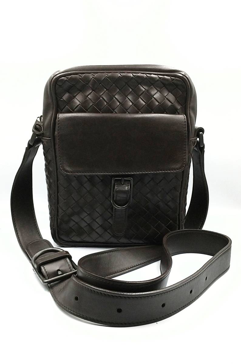 超美品」BOTTEGA.VENETA(ボッテガヴェネタ)イントレチャート斜め掛け