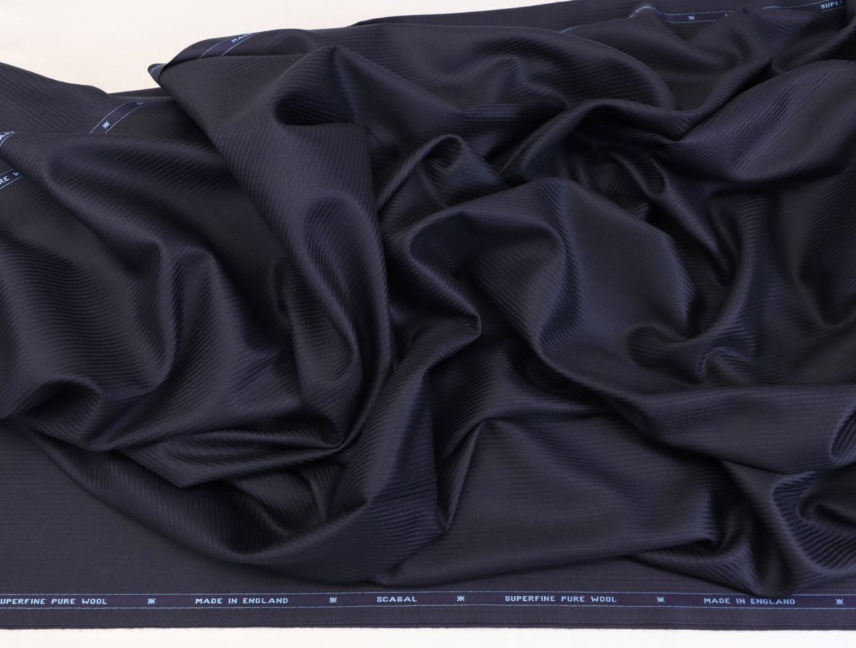 ■スキャバル社「トルネード」・艶々の濃紺ロンドンストライプ風・スーパーファインで仕立て映え良し・生地価格１８万円・長さ3.3m_画像6