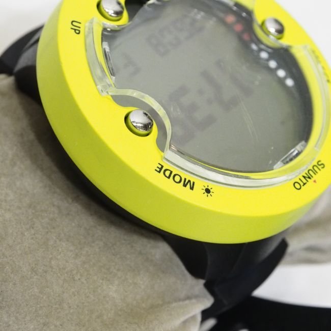 SUUNTO(スント) ZOOP NOVO LIME (ズープ ノボ ライム) - 通販