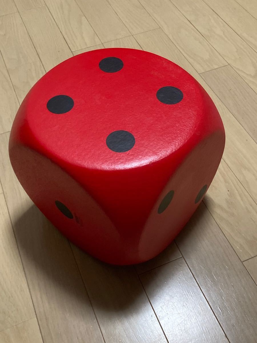 PayPayフリマ|ボーネルンド 赤サイコロクッション サイズ30×30×30