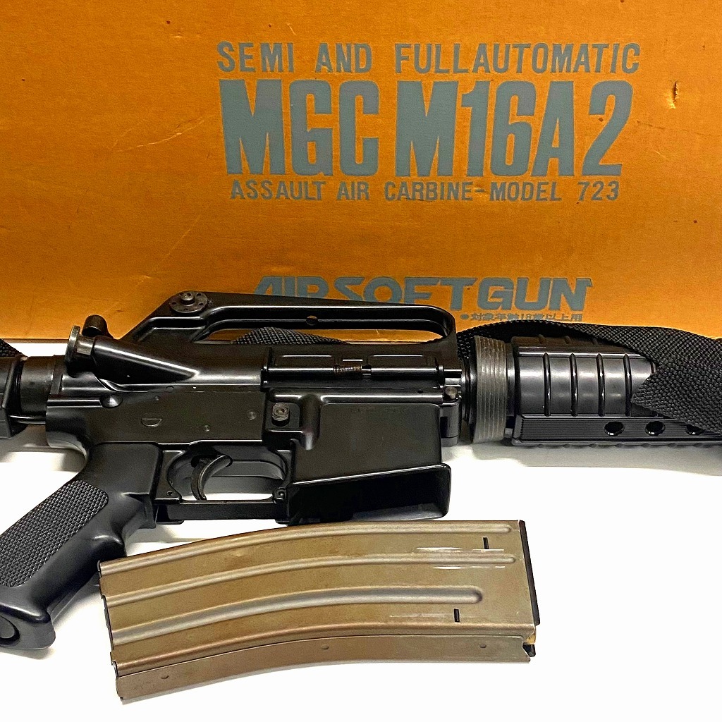 【中古】MGC M16A2 カービン CARBINE MODEL723 元箱付 マガジン エアーソフトガン_画像10