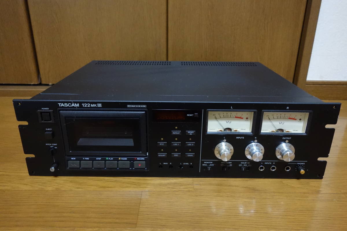 2022年最新版☆高級感溢れる TASCAM 122MKIII 業務用 3ヘッドカセット
