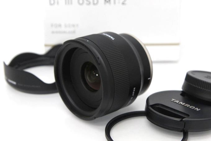 極美品|タムロン 20mm F/2.8 Di III OSD M1:2 (Model F050) ソニーE