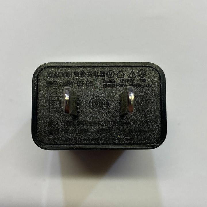 【4 шт. комплект  】USB адаптер  5V/2A AC100V～240V MDY-03-EB