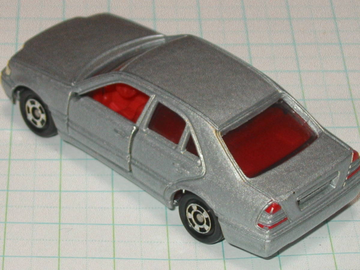 絶版品 トミカ 92 ★メルセデス ベンツ Cクラス タイプ　MERCEDESーBENZ C CLASS TYPE 中国製 シルバー _画像2