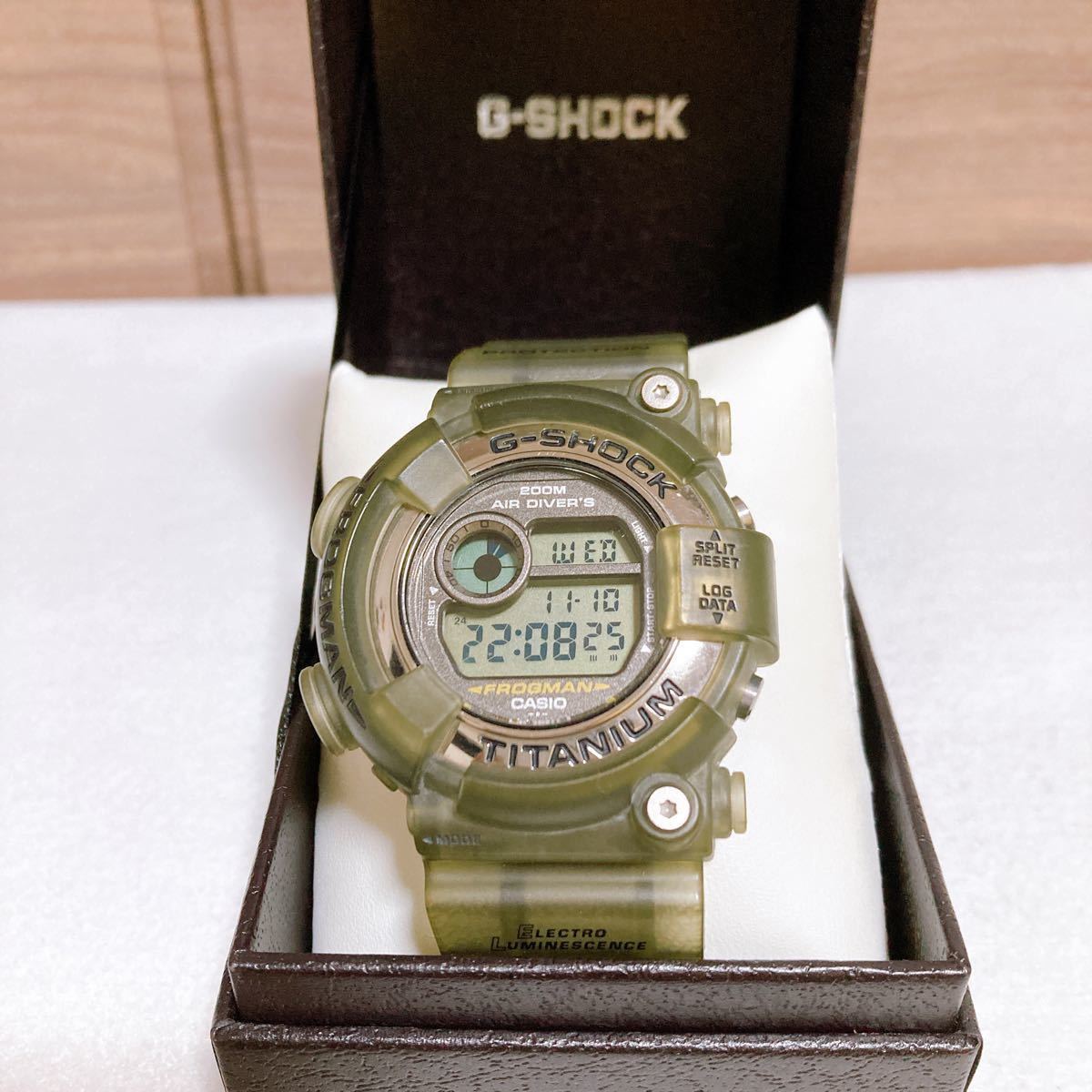 贈る結婚祝い CASIO G-SHOCK DW-8200 フロッグマン スモーク