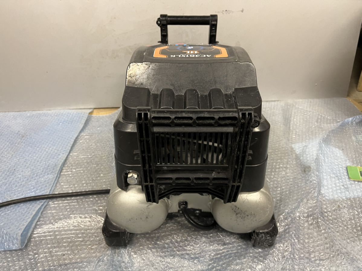良品 マキタ AC461XLKエアーコンプレッサー 高耐久 低騒音 鍵付き