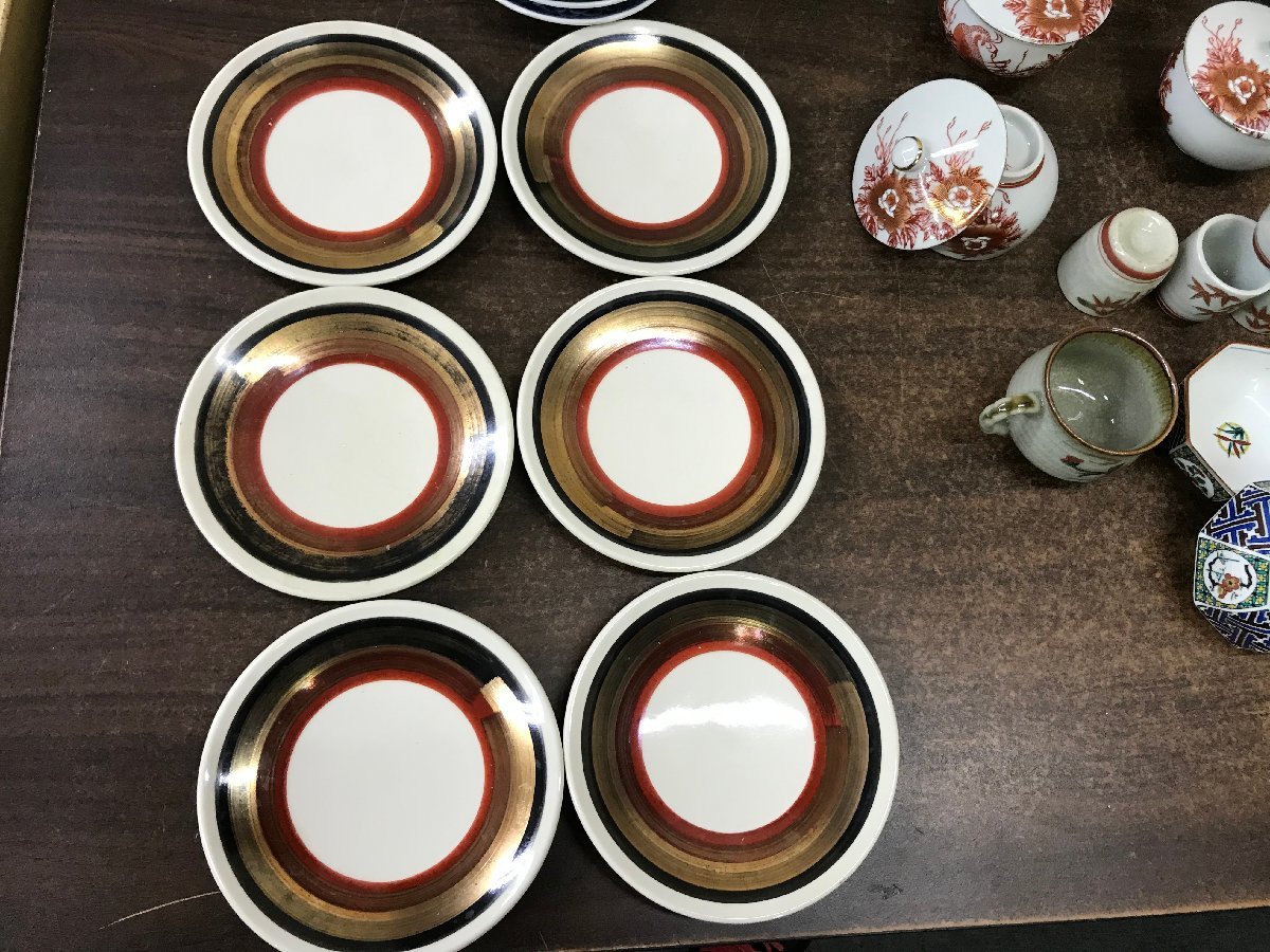 ☆中古品☆九谷焼　食器　セットまとめ売り　大量　茶器　酒器　徳利　とっくり　湯呑　急須　蓋付き湯呑　皿　小鉢　和食器　壷　花瓶_画像9