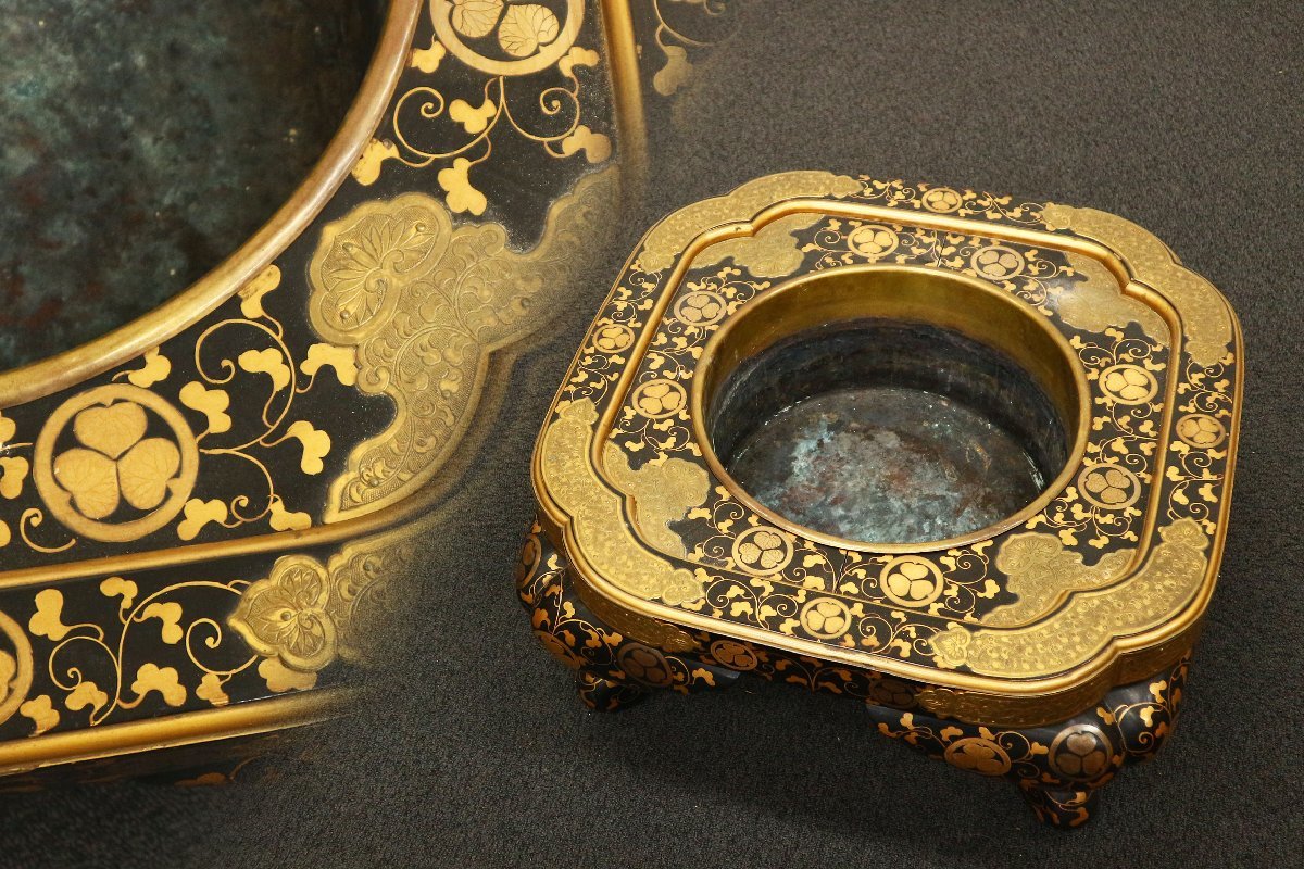 三つ葉葵紋 瓦 軒先瓦 徳川家所縁の寺院より 時代物 江戸時代 骨董品