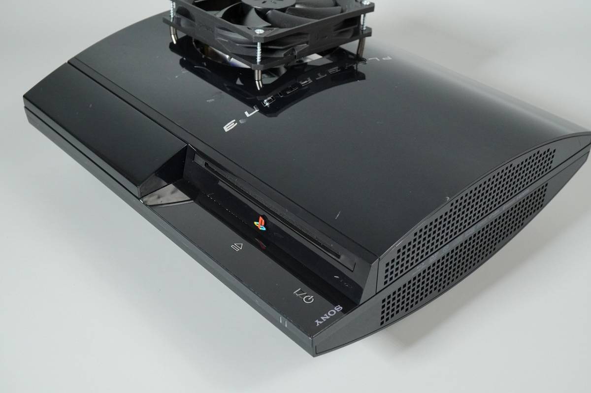 【完全洗浄OH済】【12cmファン搭載 YLOD対策済】【HDD750GB換装】PS3 本体 初期型 CECHB00 PS2遊べるモデル★セット品★即遊べます【916】_画像3