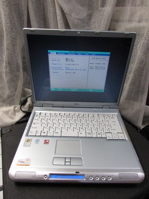 最安値挑戦! 【YNT0309】☆FUJITSU 富士通 FMV-BIBLO NB55G Celeron2