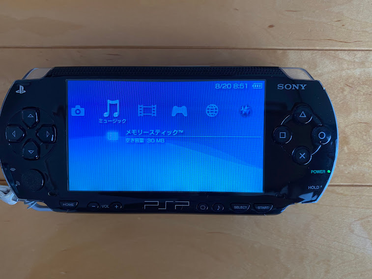 ジャンク　PSP プレイステーション・ポータブル PSP-1000 ゲーム機本体