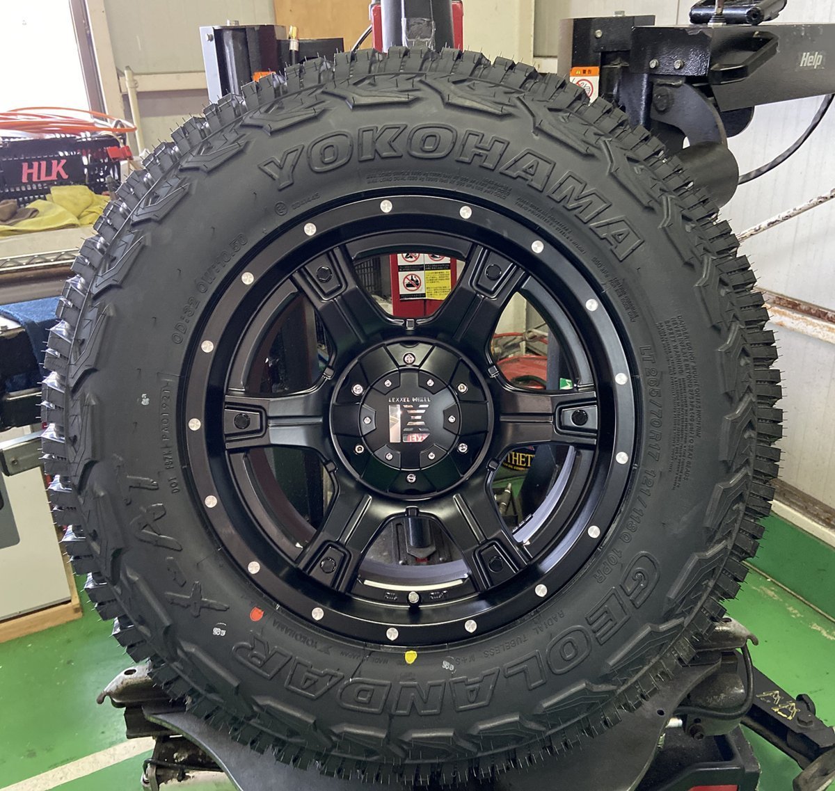 プラド ハイラックス サーフ FJ H3 ヨコハマ ジオランダー X-AT 265/65R17 265/70R17 285/70R17 295/70R17 タイヤホイール17インチ_画像8