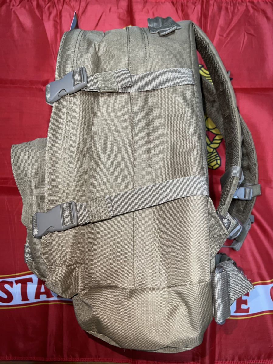 新品未使用タグ付き　made in USA USMC SOC 3DAYSアサルトパック　コヨーテ_画像4