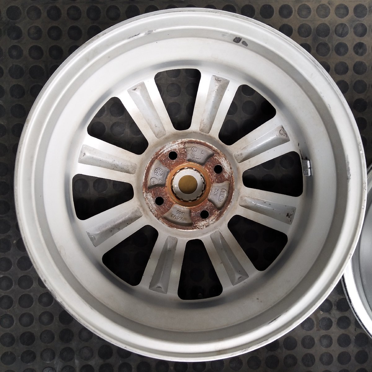 管理番号：W7-185【4本価額】【15x4.5J 4x100 ET+45 ハブ54】ダイハツ　ミニライト MINILITE・店頭引取可能_画像7