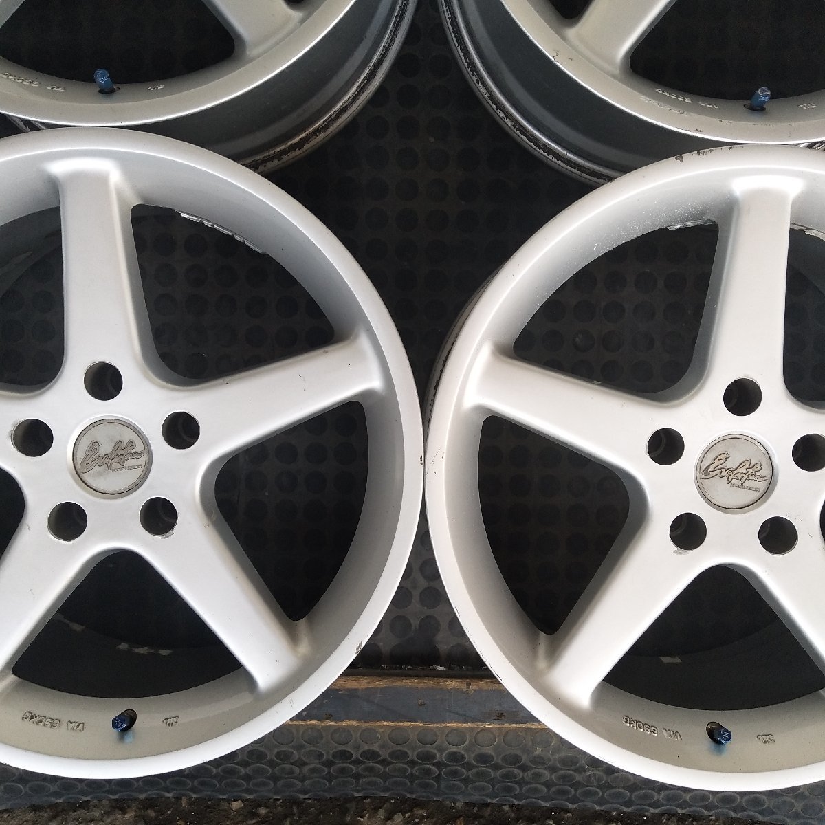 管理番号：W8-4【4本価額】【17x8J 5x114.3 ET+30 ハブ73】YOKOHAMA KREUZER・スカイラインシルビア等・直接引取可能_画像4