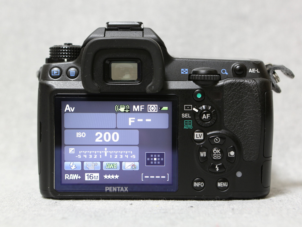 64%OFF!】 ショット数2647枚超美品 ペンタックス K-5 ボディ #9788