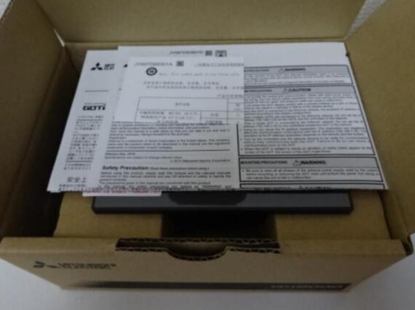 ☆新品☆ MITSUBISHI/ 三菱電機 タッチパネル GT2104-RTBD【保証