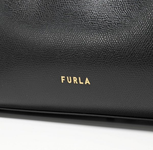 代引き人気 新品 FURLA 黒レザー【送料無料】 ブラック トートバッグ