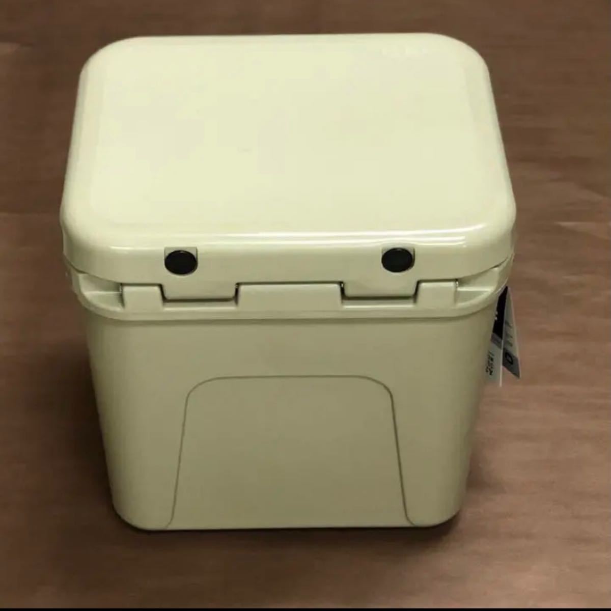 YETI】イエティローディ クーラーボックス 24 tan タン-