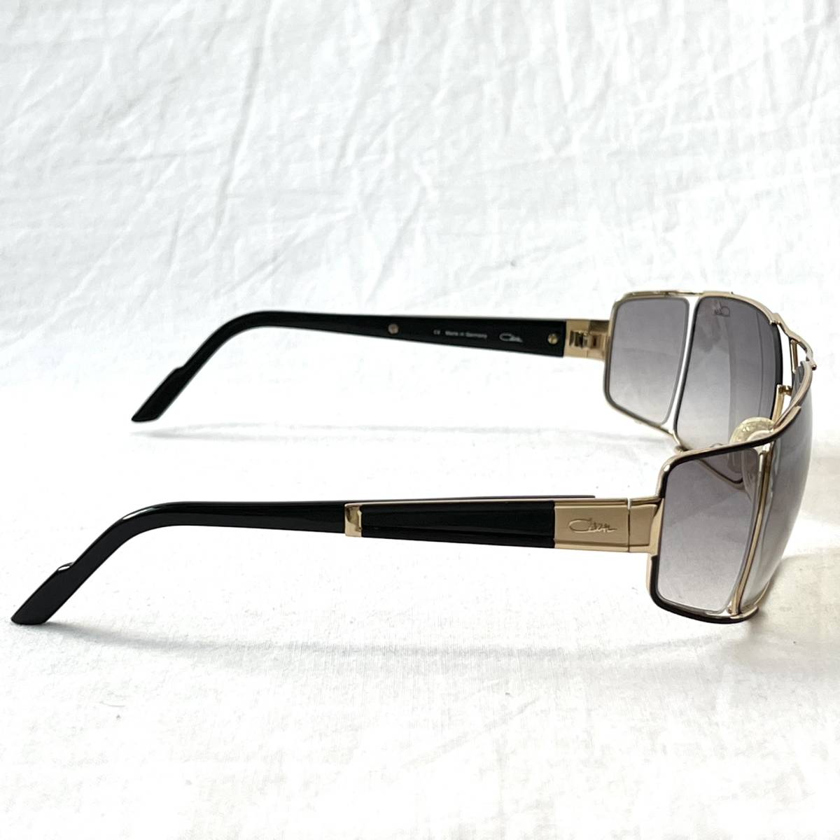 美品 CAZAL カザール MOD 932/1 302 60mm サイドレンズ有り 美品 CAZAL カザール MOD 932/1 302 60mm サイドレンズ有り
