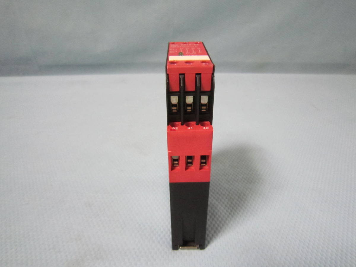 IDEC SAFETY RELAY MODULE HR1S-AX5120 24V 安全リレー IDEC SAFETY RELAY MODULE HR1S-AX5120 24V 安全リレー