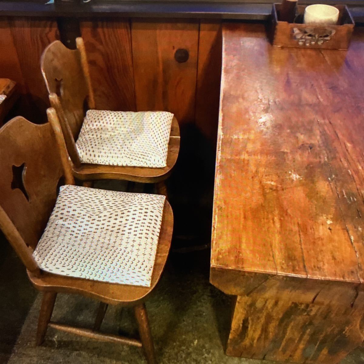 昭和レトロ　木製板テーブル椅子4脚セット時代物_画像2