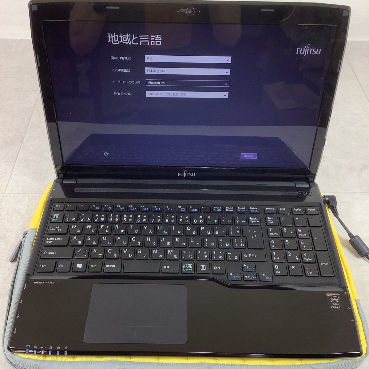 エッセンシャルコンフォート 【Office2019搭載】FMV LIFEBOOK AH53/S