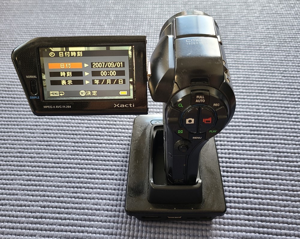 ☆ SANYO Xacti サンヨー ザクティ デジタルムービーカメラ DMX-HD1000