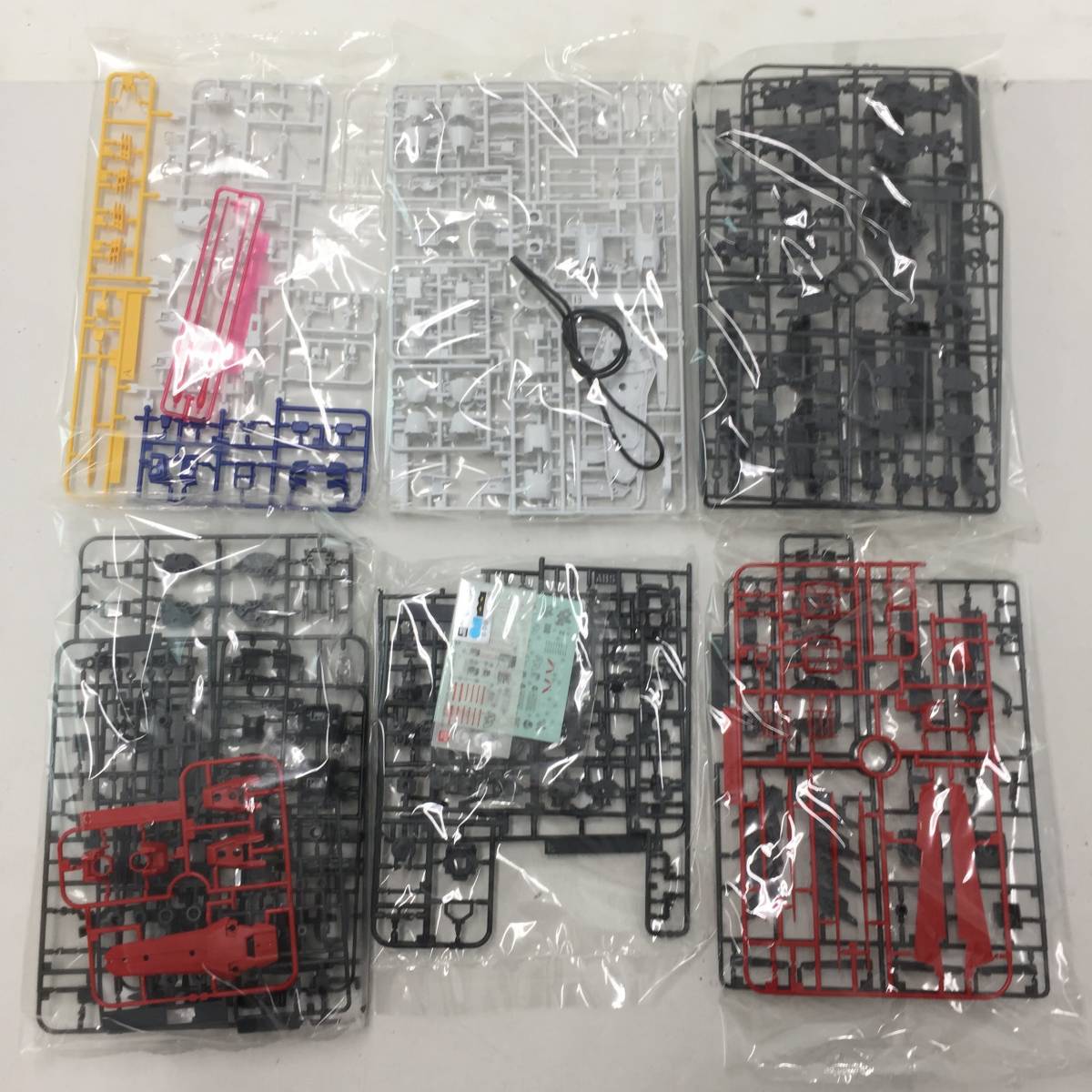 BANDAI MG 1/100 GAT-X105「エールストライクガンダム Ver.RM BANDAI MG 1/100 GAT-X105「エールストライクガンダム Ver.RM
