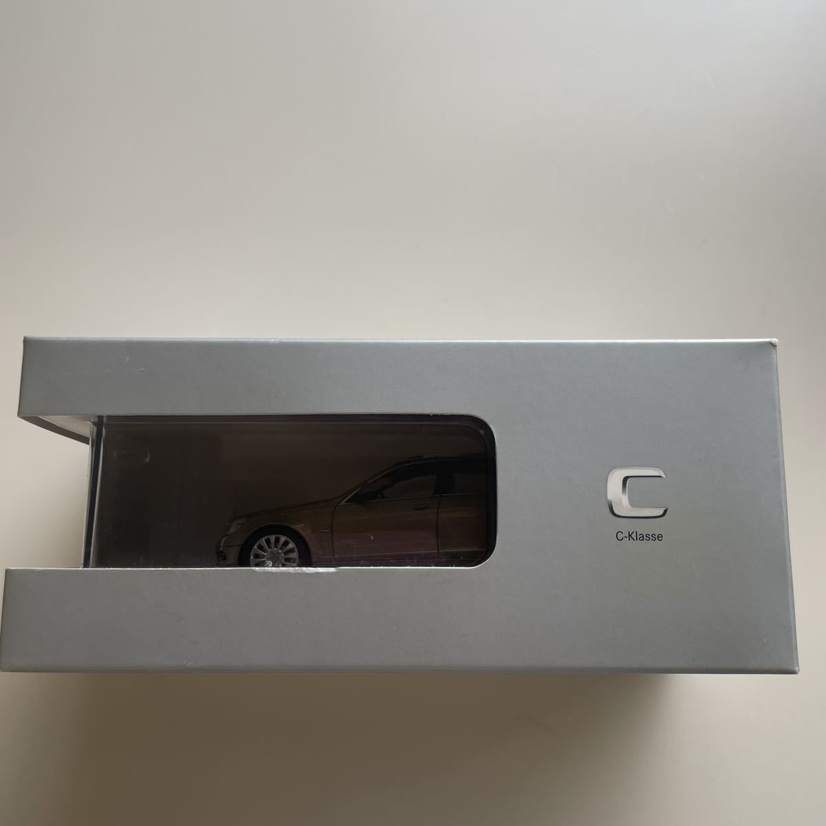 当店の記念日 1/43 メルセデス・ベンツ ディーラー特注品 ワゴン Tモデル クラス C 乗用車 当店の記念日 1/43 メルセデス・ベンツ ディーラー特注品 ワゴン Tモデル クラス C 乗用車