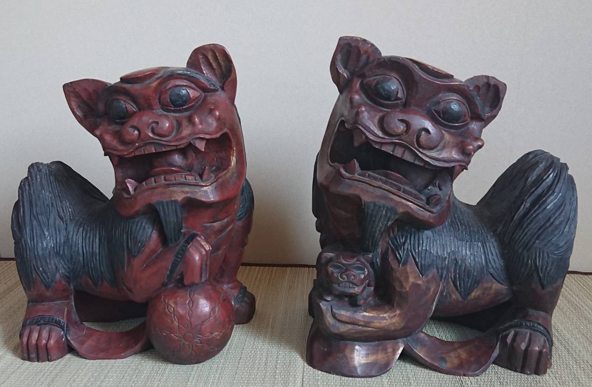 国内外の人気 獅子 玉乗り 狛犬 一対 置物 総重量約11kg 大型 木製
