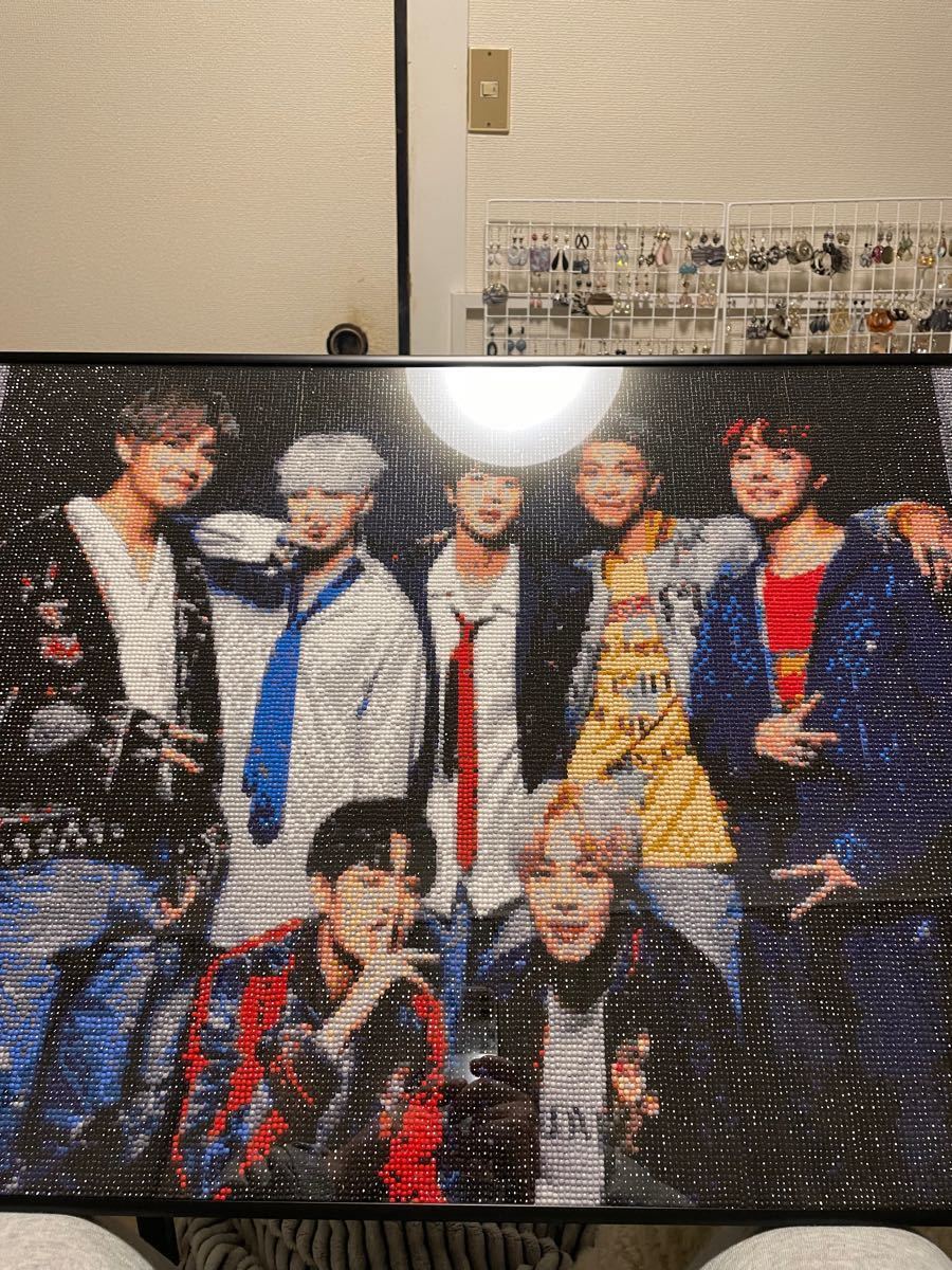 BTS ファン必見　ダイヤモンドアート完成品50×70 ブラックフレーム付き　個性豊かなBTS 